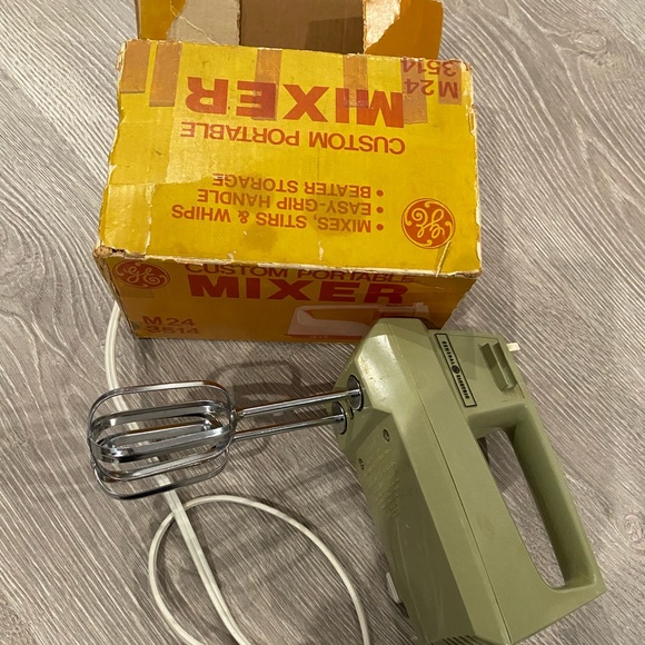 General Electric Kitchen Vintage Hand Mixer Poshmark